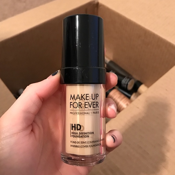 Make up forever HD foundation