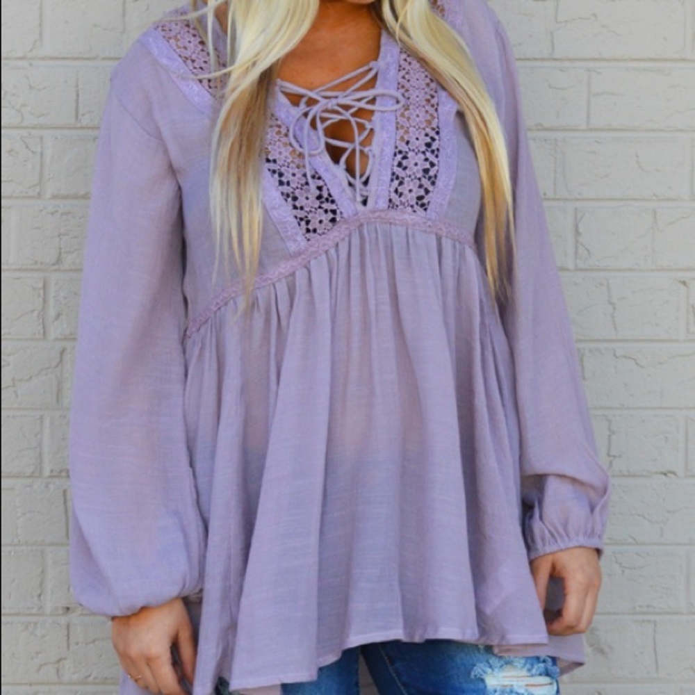 Boutique Lilac Spirit Long Sleeves Lace Detail Top - Picture 1 of 3