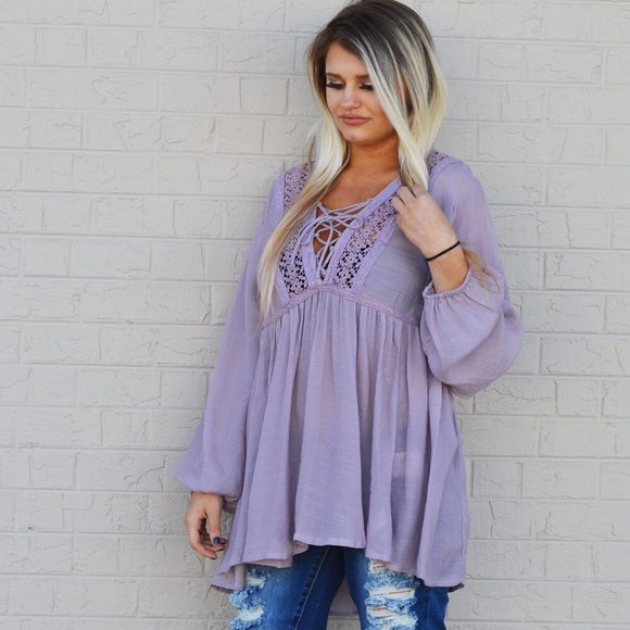 Boutique Lilac Spirit Long Sleeves Lace Detail Top - Picture 2 of 3