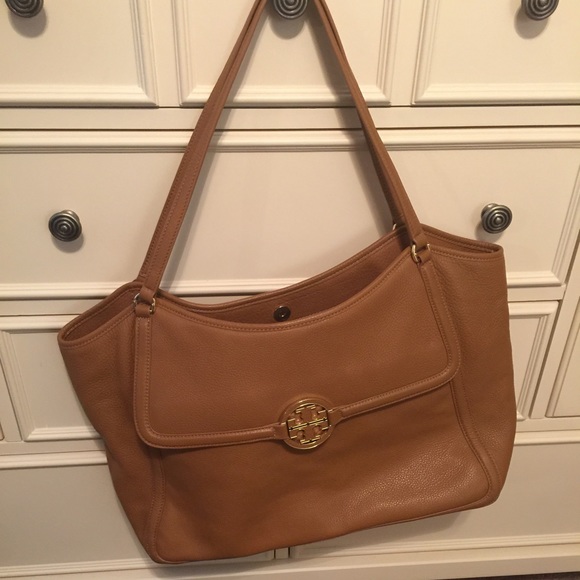 Tory burch tote