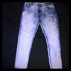 Acid Wash Jeans
