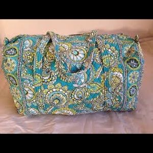 Vera Bradley large duffel