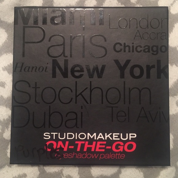 Studio Makeup Eyeshadow Palette