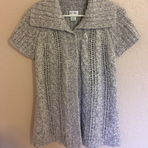 Maternity Ss Sweater LIKE NEW
