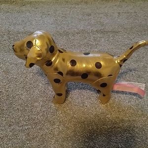 Victoria's Secret dog