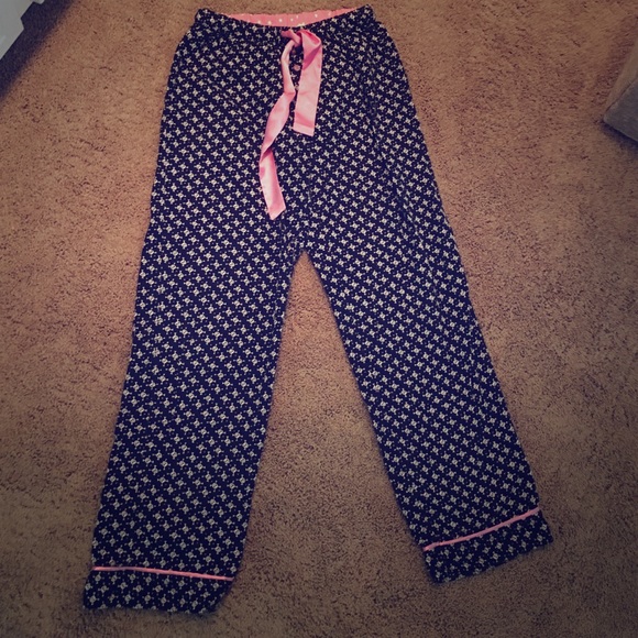 Adorable skull sleep pants medium