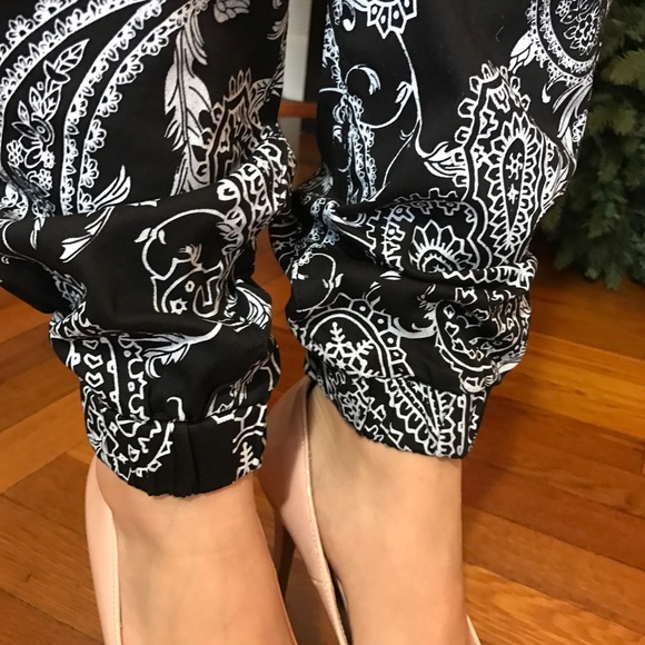 Paisley jogger long pants. B052 - Picture 3 of 4