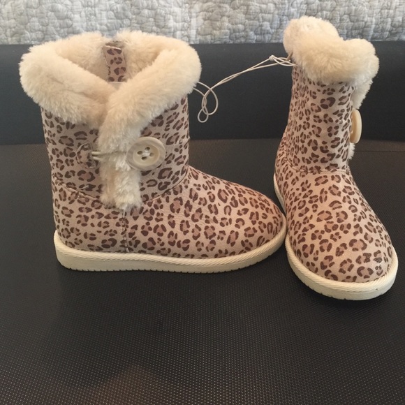 Girls animal print boots