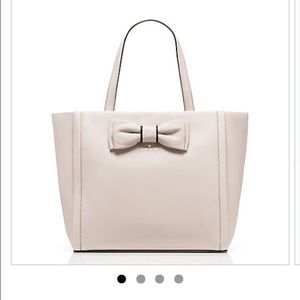 Meet your Posher, Maureen