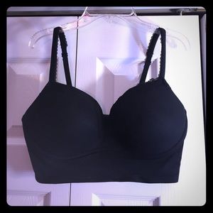 Victoria's Secret padded no-wire bra, 36D