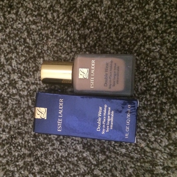 Estēe lauder double wear foundation shade 3c2