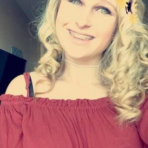 Meet your Posher, Kaitlyn