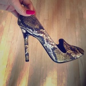 Faux snakeskin 3 1/2 inch heels...worn twice!