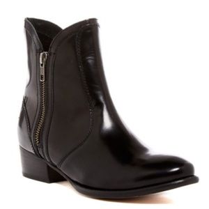 Seychelles Full Speed Leather Bootie. 8.5.