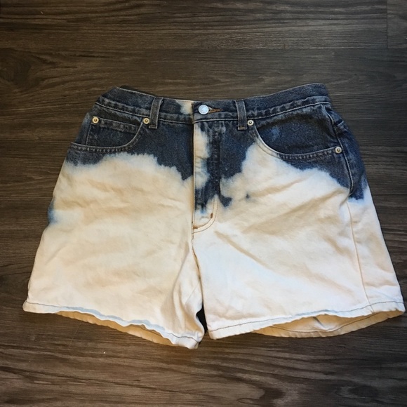 Highwaisted LondonJean Bleached Shorts