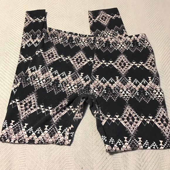 Pink Republic Leggings