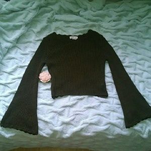 FOREVER21 Bell-Sleeved Knit Top