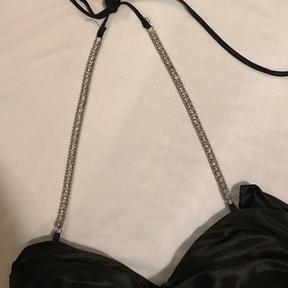 Black dress - Picture 3 of 5