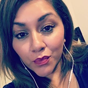 Meet your Posher, Marissa