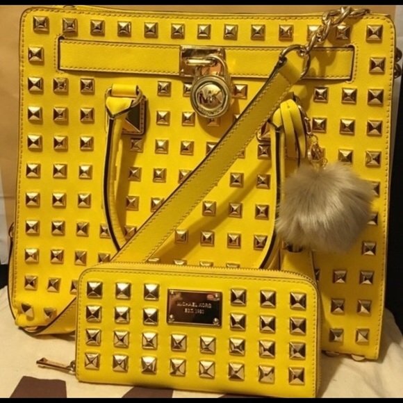 Yellow Michael kors purse & wallet set - Picture 1 of 3