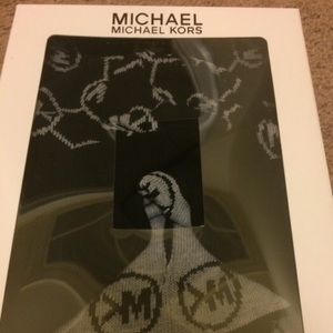 Black Michael kors hat & scarf set