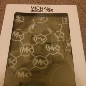 Tan Michael kors hat & scarf set