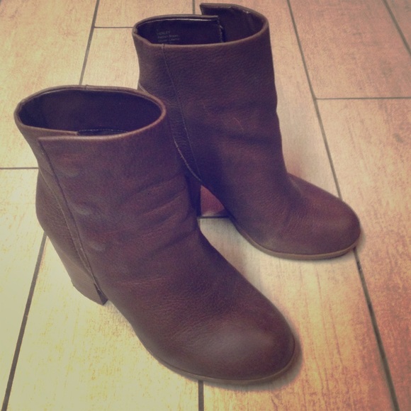 Sole Society ankle boots