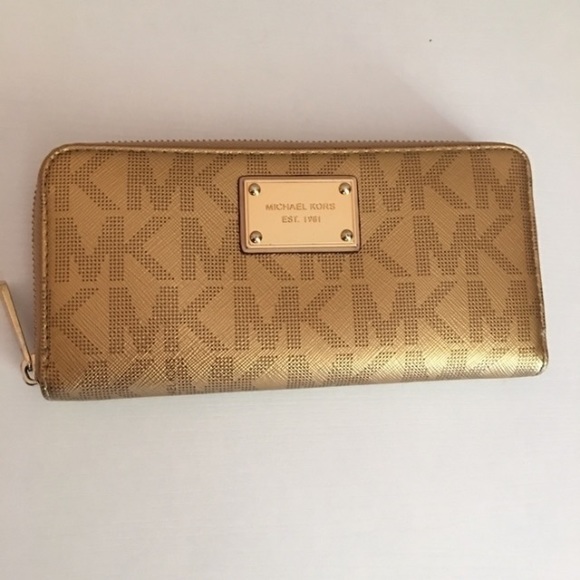 Gold Michael kors Wallet - Picture 1 of 2