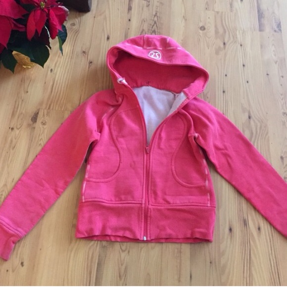 lululemon athletica Jackets & Blazers - Lululemon size 4 pink adorable jacket! $33 💞💞💞