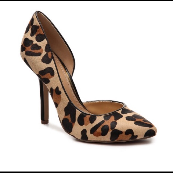BCBG Leopard Print Pumps Size 9B