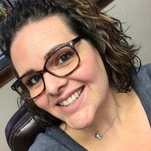 Meet your Posher, Michaela