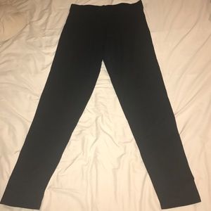 Black leggings