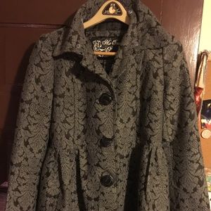 Black and gray printed peacoat