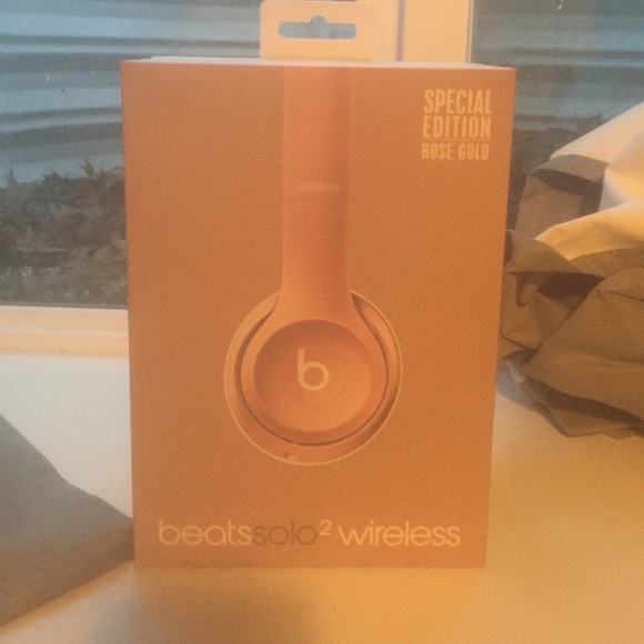 Special edition rose gold beats by dre