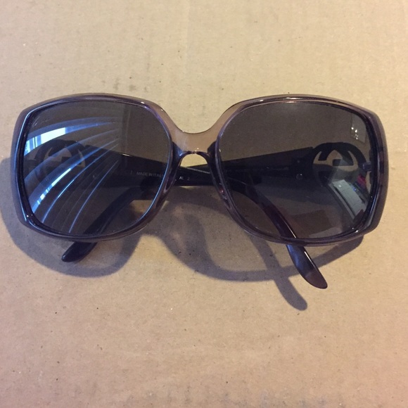 Gucci Accessories - Gucci sunglasses