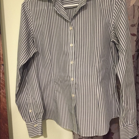 Brooks Brothers non-iron bottom down shirt