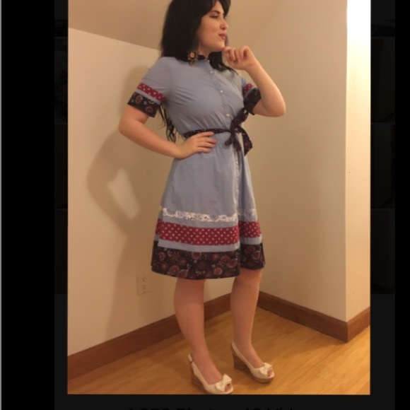 Vintage looking Tommy Hilfiger