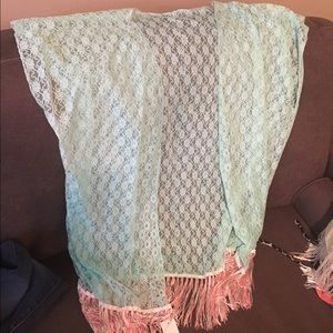 Lace kimono with fringe