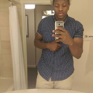 Meet your Posher, Darien