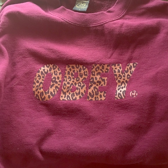 Obey sweatshirt