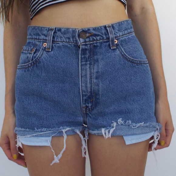 Levi's Pants - Vintage Levi's 501 👖medium wash high waist shorts