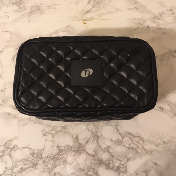 T3 volumizing hot rollers with case 💁