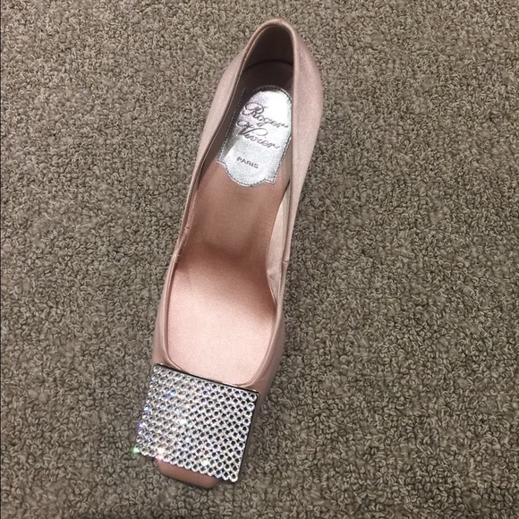 Roger Vivier Heel