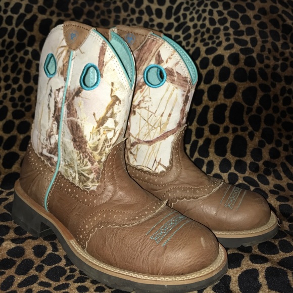 Snow camo Ariat boots