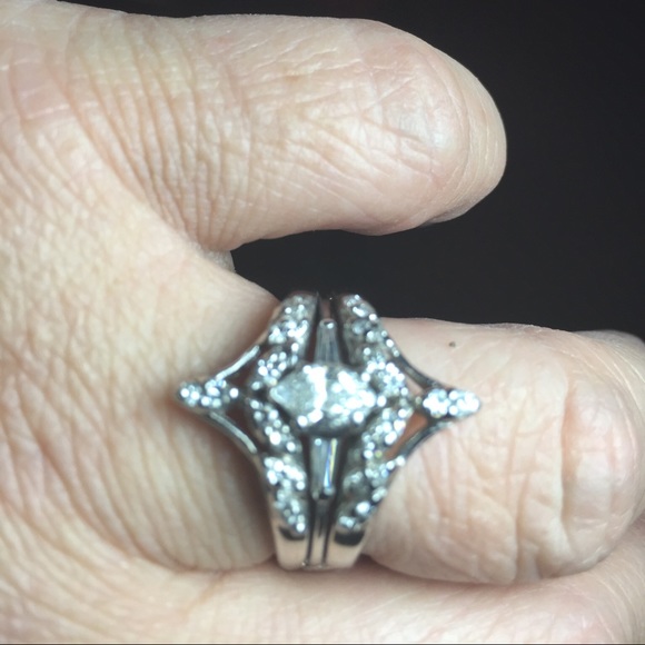 Reposting engagement & wedding band white gold