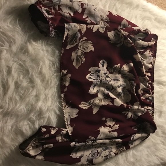 Stunning crop top size med/small