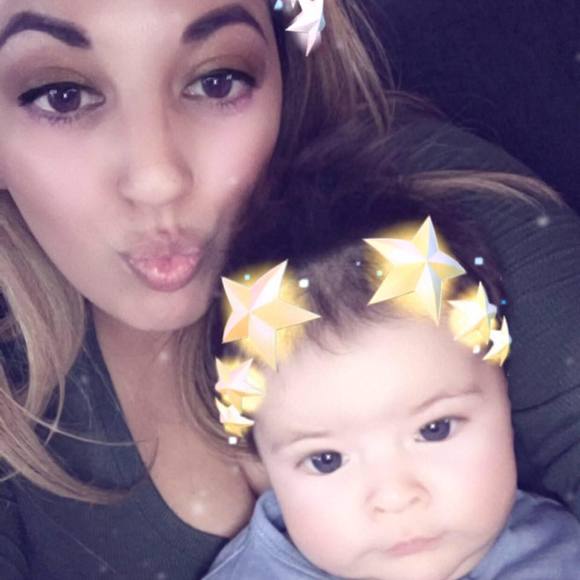 Meet your Posher, Cassandra - Picture 1 of 1