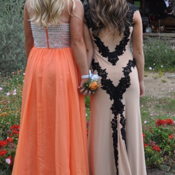 PROM DRESS! - Picture 2 of 4
