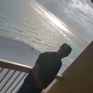 Meet your Posher, Thomas