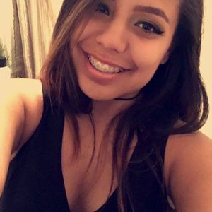 Meet your Posher, Laisha